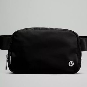NWT lululemon athletica Everyday Belt Bag